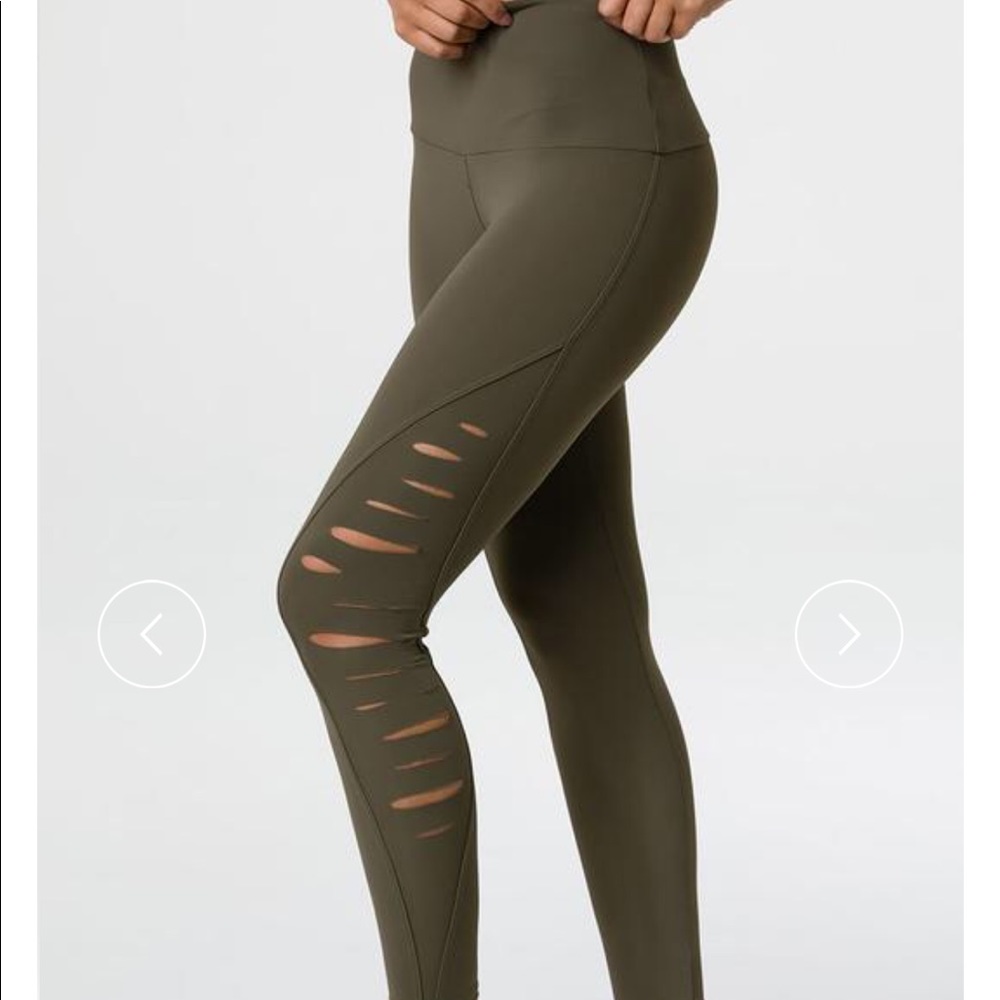 NWT Onzie Harley Legging in Sepia